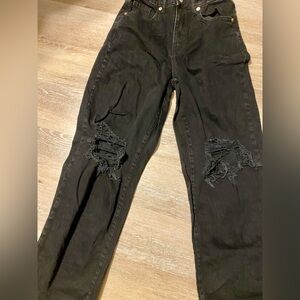 Wild Fable. New w/o tags. High rise baggy black distressed jeans